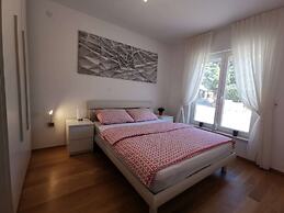 Attractive Apartment in Banjole With Swimming Pool