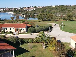 Attractive Apartment in Banjole With Swimming Pool