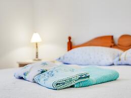 Secluded Apartment in Poreč with Garden