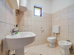 Secluded Apartment in Poreč with Garden