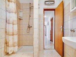 Secluded Apartment in Poreč with Garden