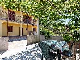 Secluded Apartment in Poreč with Garden