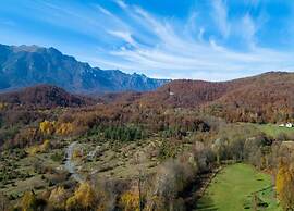 Quaint Holiday Home in Lovinac With Terrace