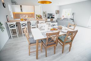 Quaint Holiday Home in Lovinac With Terrace