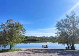 Quaint Holiday Home in Lovinac With Terrace