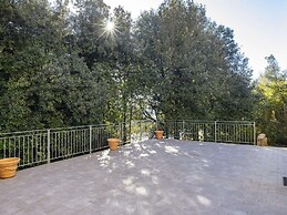 Apartment in Citerna With Swimming Pool
