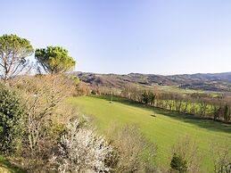 Apartment in Citerna With Swimming Pool