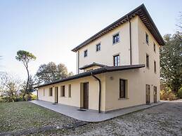 Apartment in Citerna With Swimming Pool