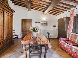 Apartment in Citerna With Swimming Pool
