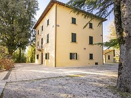 Apartment in Citerna With Swimming Pool
