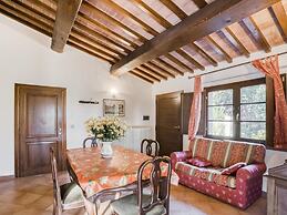 Apartment in Citerna With Swimming Pool