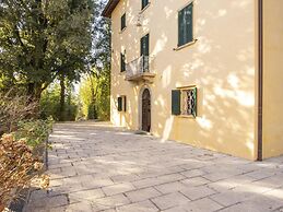 Apartment in Citerna With Swimming Pool