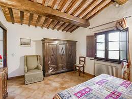 Apartment in Citerna With Swimming Pool
