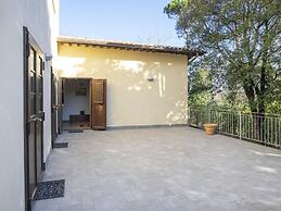 Apartment in Citerna With Swimming Pool