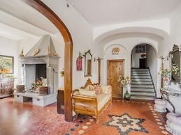 Apartment in Citerna With Swimming Pool