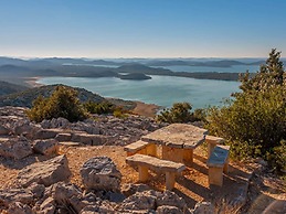 Captivating Holiday Home in Pakostane With Swimming Pool