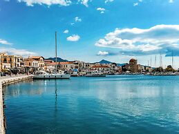 Astra Holiday Home in Aegina Island With Gorgeous Sunset Views