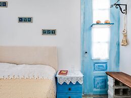 Astra Holiday Home in Aegina Island With Gorgeous Sunset Views