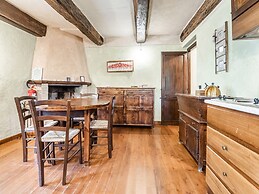 Apartment With Swimming Pool Near the Forest