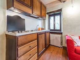 Apartment With Swimming Pool Near the Forest