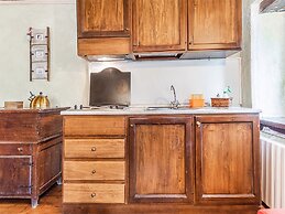 Apartment With Swimming Pool Near the Forest