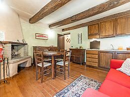 Apartment With Swimming Pool Near the Forest