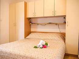 Fabulous Holiday Home in Pakostane With Swimming Pool