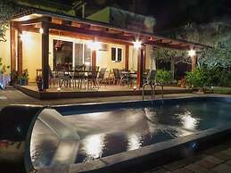 Fabulous Holiday Home in Pakostane With Swimming Pool