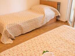 Fabulous Holiday Home in Pakostane With Swimming Pool