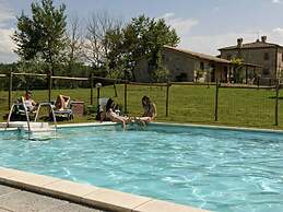 Cottage in Citt Della Pieve With Swimming Pool
