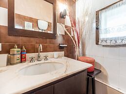 Cozy Cottage With Pool in Assisi