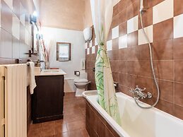 Cozy Cottage With Pool in Assisi