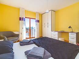 Delightful Apartment in Radovin With Garden