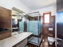 Delightful Apartment in Radovin With Garden