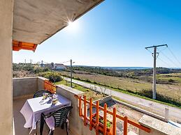 Delightful Apartment in Radovin With Garden