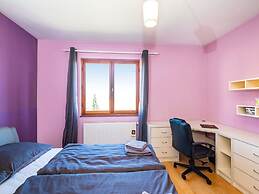 Delightful Apartment in Radovin With Garden