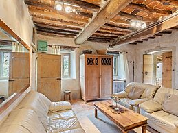 Belvilla by OYO Burone