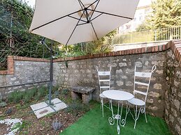 Elegant Apartment in Buonalbergo near Town Center