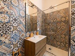 Elegant Apartment in Buonalbergo near Town Center