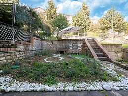 Elegant Apartment in Buonalbergo near Town Center