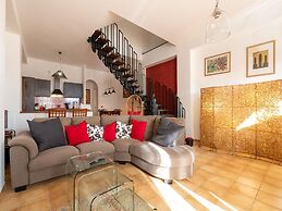 Elegant Apartment in Buonalbergo near Town Center