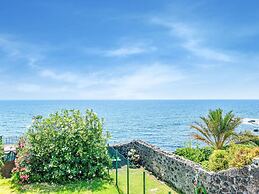 Ancient Residence Overlooking the Sea, With Garden