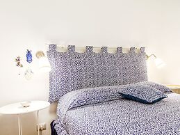 Ancient Residence Overlooking the Sea, With Garden