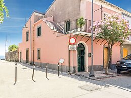 Ancient Residence Overlooking the Sea, With Garden