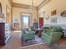 Belvilla by OYO Cosy Holiday Home With Pool