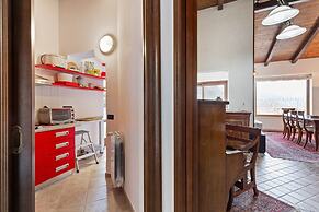 Valley View Villa in San Mango D'aquino with Hot Tub