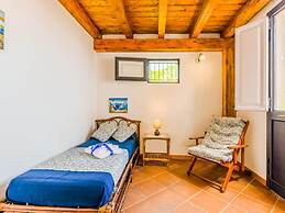 Belvilla by OYO Villa Aloe Charming House