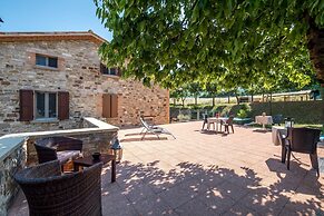 Belvilla by OYO Casa Cerbaia Ciliegio