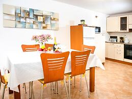 Adorable Holiday Home With Pool and Terrace