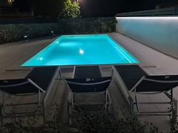 Adorable Holiday Home With Pool and Terrace